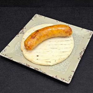 chorizo con arepa